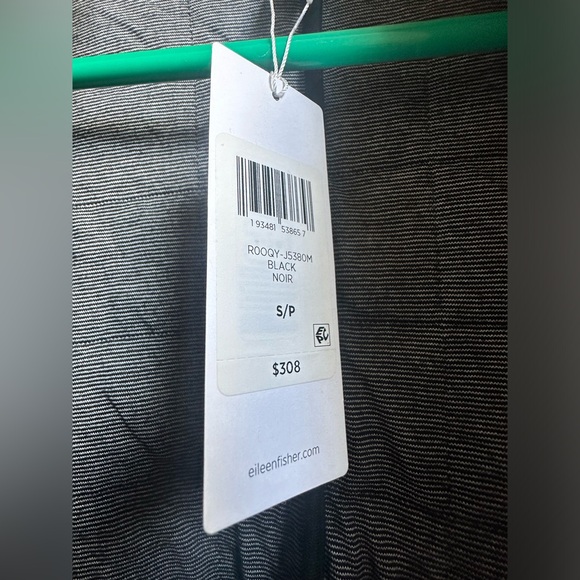 Eileen Fisher Size Small Light Jacket with Pockets with tags. Brand new. - Picture 5 of 8